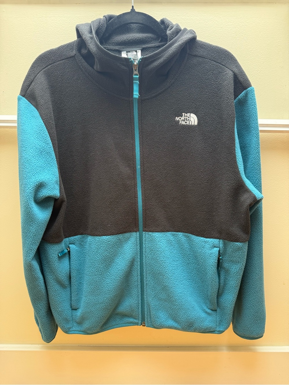 The North Face Two-Tone Teal and Black Fleece Hooded Women’s Jacket, size large